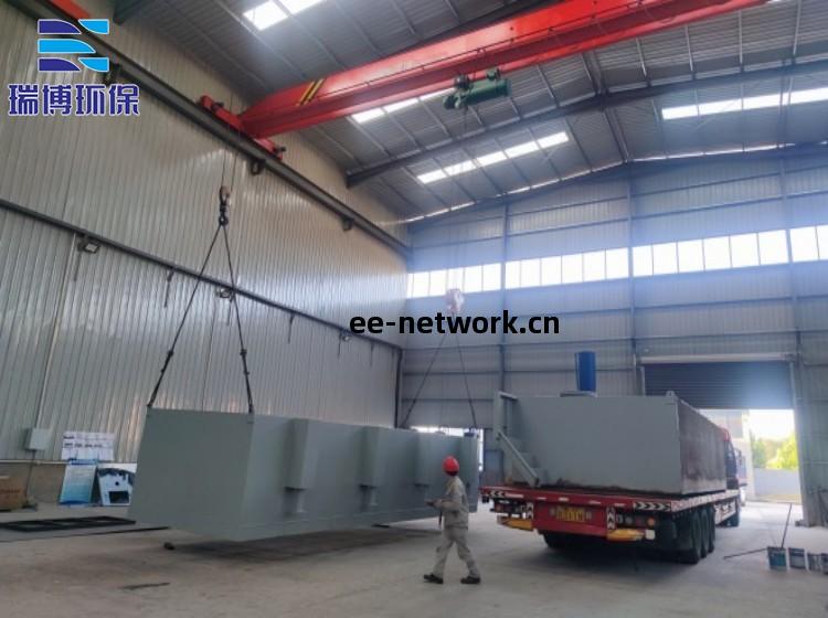 汙水處(chu)理(li)壹(yi)體化化設備(bei)廠(chang)家(jia)發(fa)貨現場(chang)