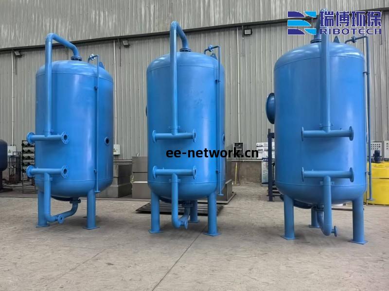 農村(cun)飲(yin)用(yong)水(shui)處理(li)設備_過濾(lv)器(qi)設備廠(chang)家(jia)現(xian)場圖