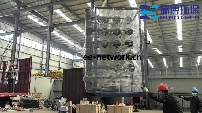 清澈(che)甘(gan)泉(quan)背(bei)後(hou)的科(ke)學(xue)故(gu)事_飲(yin)用水(shui)_純(chun)水(shui)處(chu)理(li)設備_廠家(jia)實拍圖