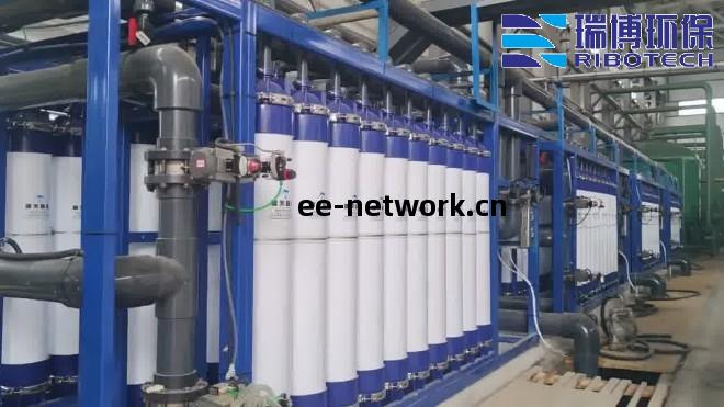 軍(jun)隊野戰(zhan)凈(jing)水系統飲(yin)用(yong)水處理設(she)備_飲(yin)用(yong)水_純水處理設(she)備_廠(chang)家現(xian)場圖(tu)