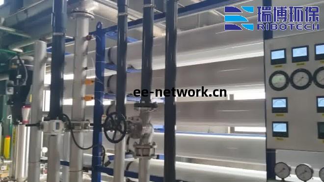 飲(yin)用水凈化(hua)設備(bei)使(shi)用需註意的(de)事項_飲(yin)用水_純(chun)水處理(li)設備(bei)_廠(chang)家現(xian)場圖(tu)