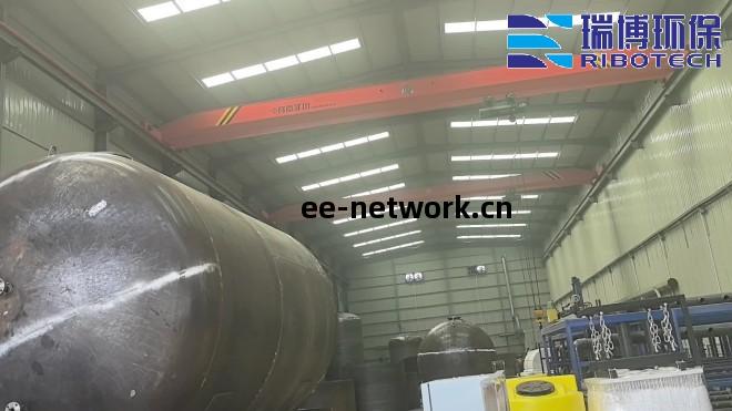 什麽是廢(fei)水處理(li)加(jia)藥設備(bei)_工(gong)業(ye)廢(fei)水_礦井(jing)水_純(chun)水處理(li)設備(bei)_廠(chang)家實拍圖