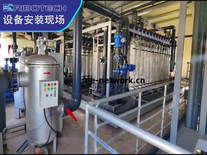 農村飲(yin)用(yong)水(shui)壹(yi)體化(hua)凈水(shui)設(she)備_飲(yin)用(yong)水(shui)_純(chun)水(shui)處(chu)理設(she)備(bei)_廠家現(xian)場(chang)圖